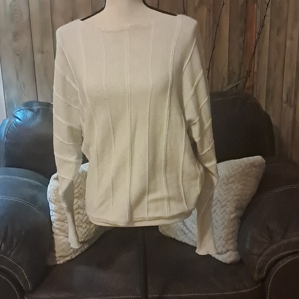 Magaschoni Women Ivory Sweater Size M Basic Casual Soft Comfy Preowned